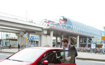 Zakelijk auto huren regel je via de Greenwheels app