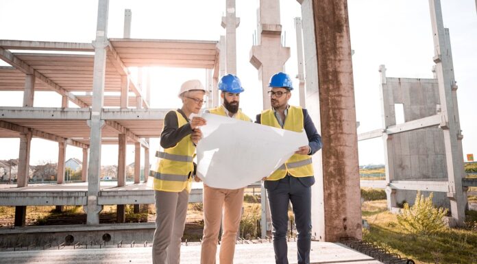 Waar moet je op letten bij het opstarten van een bouwproject?