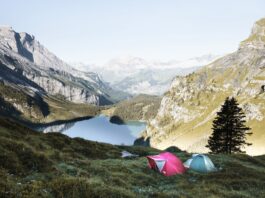 Essentiële Kampeerbenodigdheden voor een Comfortabele Vakantie