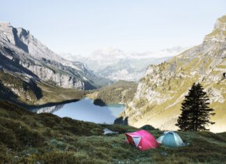 Essentiële Kampeerbenodigdheden voor een Comfortabele Vakantie